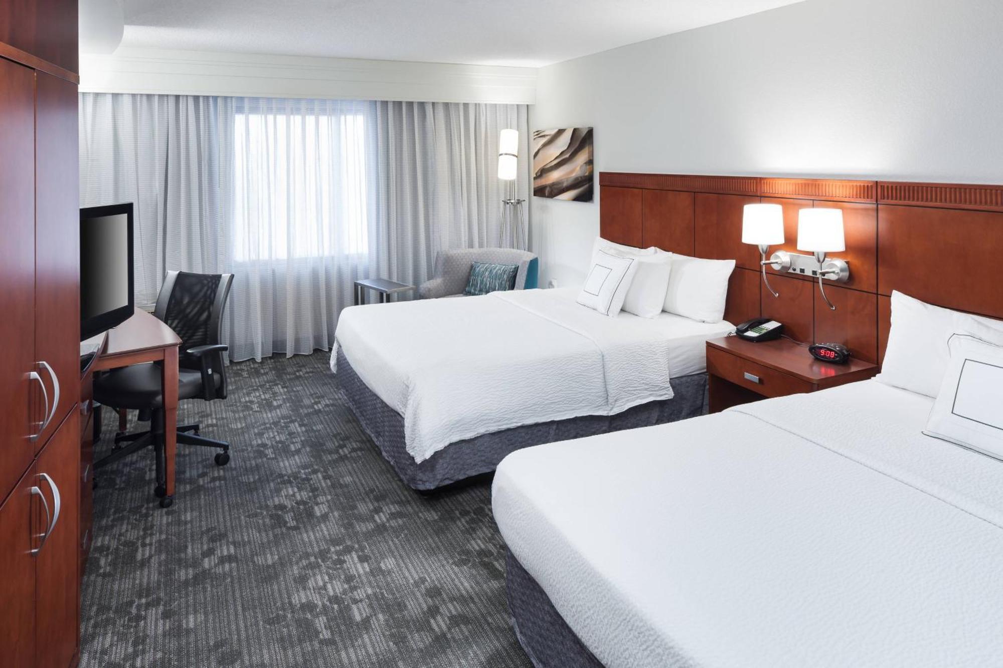 Courtyard By Marriott Хаттисберг Экстерьер фото